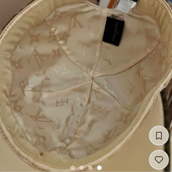 Brand new never worn come in original box with tag have receipt - Picture 3 of 3